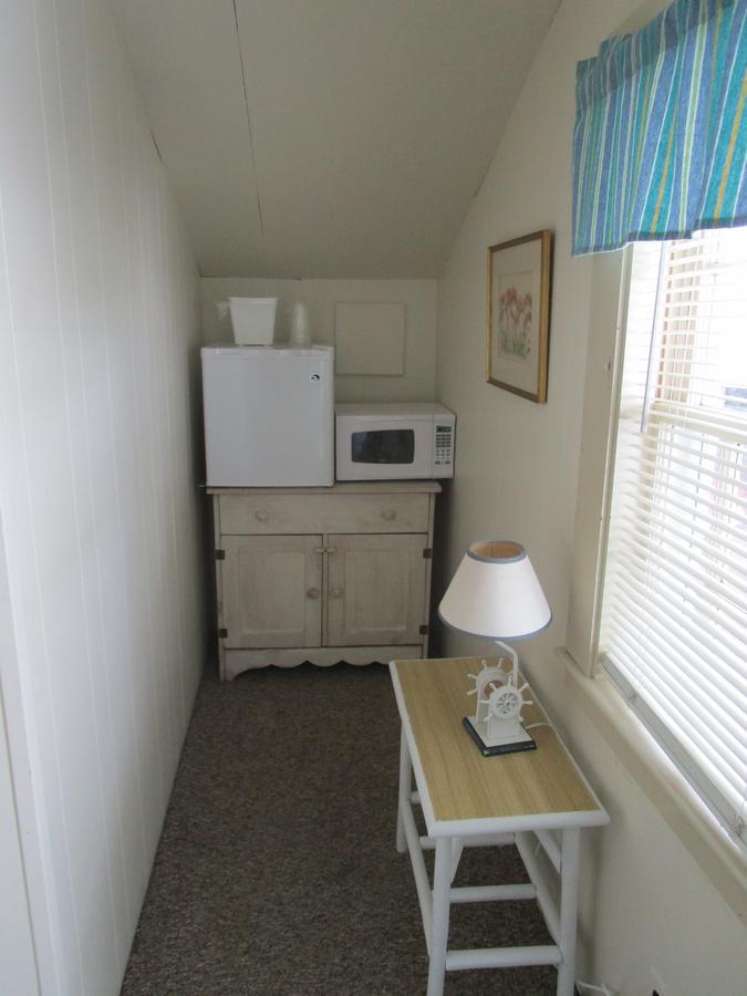 Shea'S Riverside Inn & Motel Essex Extérieur photo